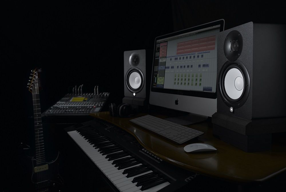 2 Best Alternatives To Mackie Hr824mk2 As Of 2020 Slant
