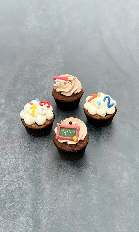 Torten, Cupcakes und mehr zur Einschulung