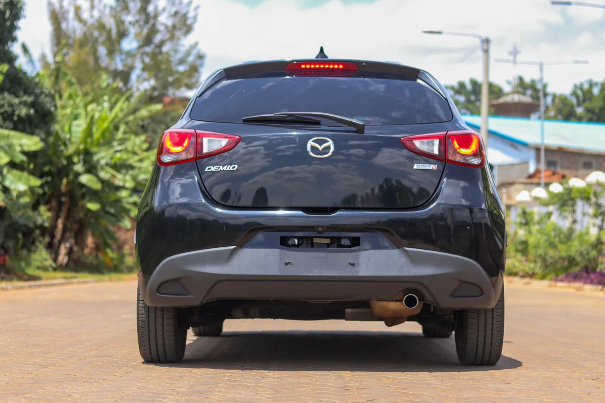 2016 Mazda Demio — Royal Max Motors — photo 2 of 20