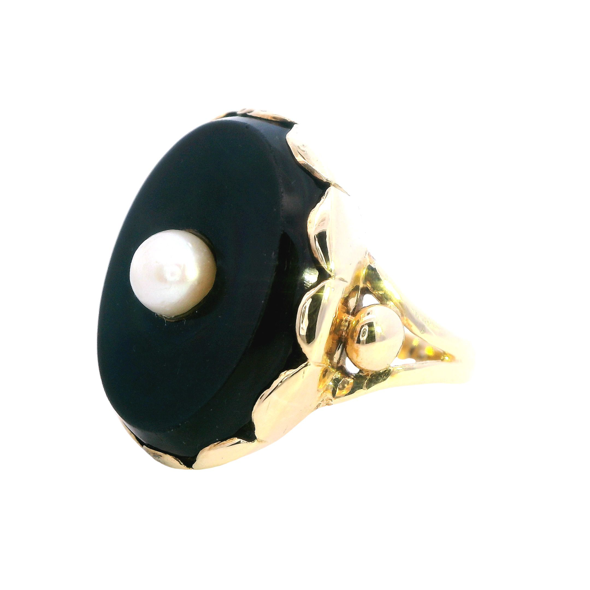 Gold Onyx and Pearl Ring