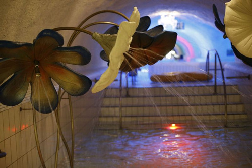 Пещерная купальня Мишкольцтапольца и достопримечательности Эгера 