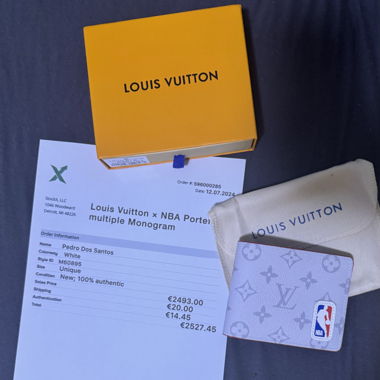 Porte monnaie Louis Vuitton x NBA