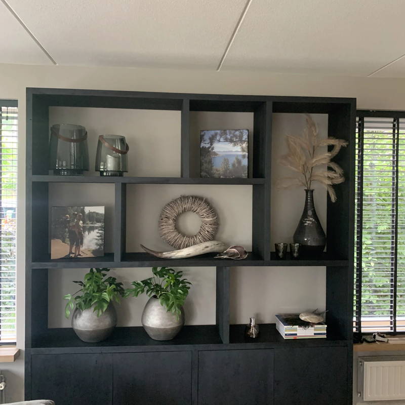 Wandkasten op maat, klantproject Houtenmeubelshop