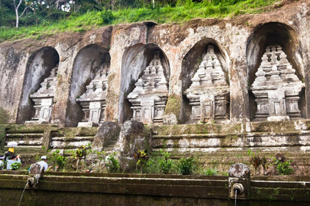 gunung-kawi-jawa-timur.jpg