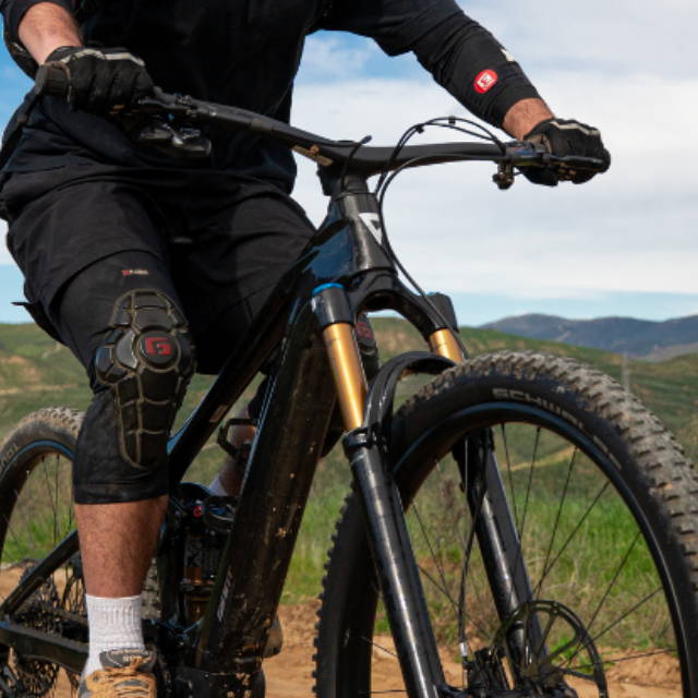 a man riding an electric mountain bike in the los angeles mountains