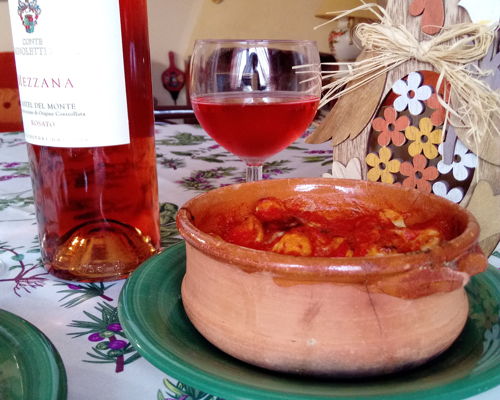 Cooking classes Bari: Orecchiette al ragù .Dish of the great Bari tradition