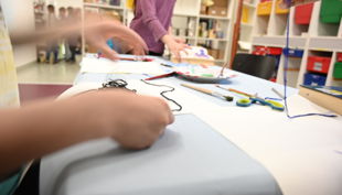 kunsthalle mainz basteln tisch schneidern kunstvermittlungdsc