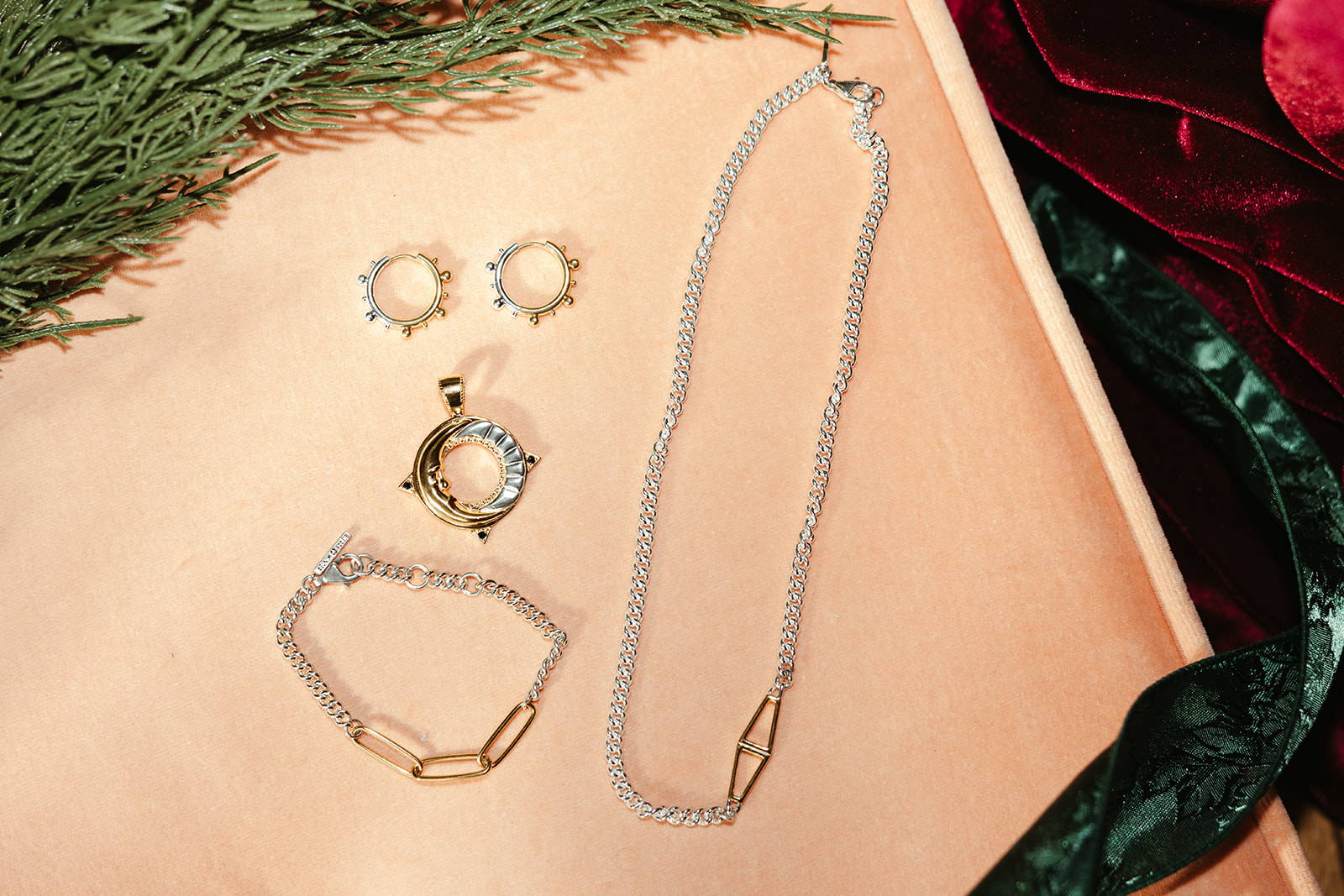 Sierra Winter Jewelry Store