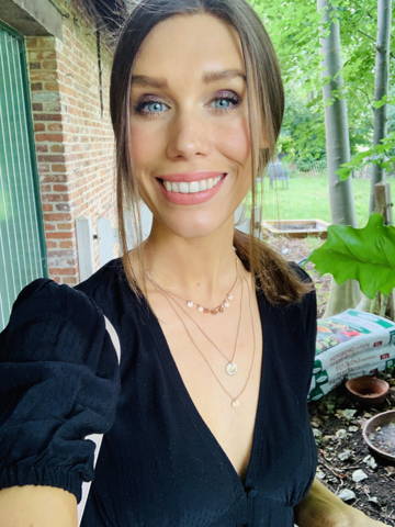 Laura Van Sanden