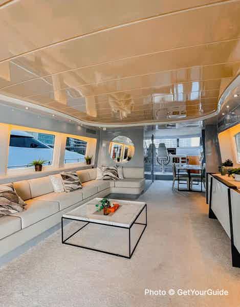 Dubai Marina Yacht Trip with Breakfast - photo 2
