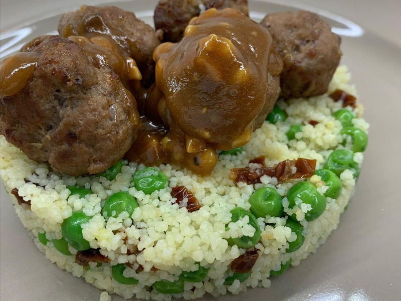 Corsi di cucina Turate: L’arte delle polpette: sapori e tradizione a tavola