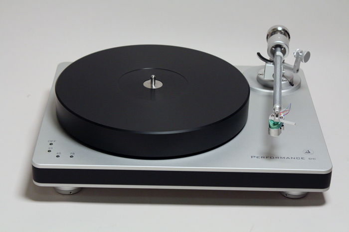 Clearaudio Performance DC Turntable with Satisfy Carbon...