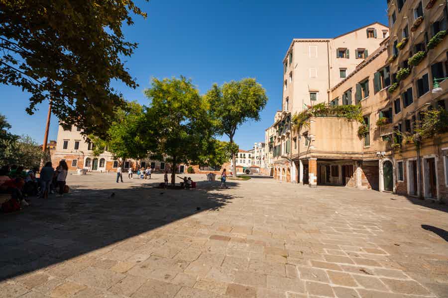 Jewish Ghetto Walking Tour and Synagogue Tour Option - photo 3