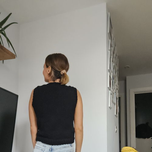 Simple sweater vest - knitting pattern