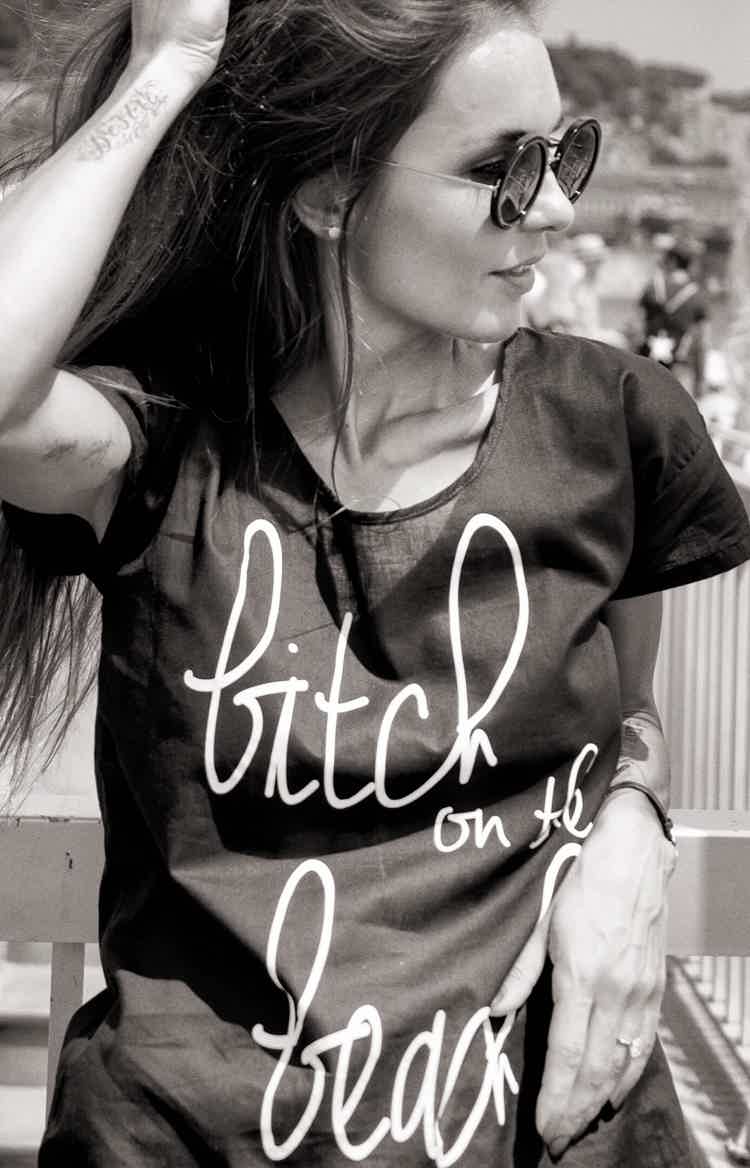 Футболка Black Bitch on the Beach