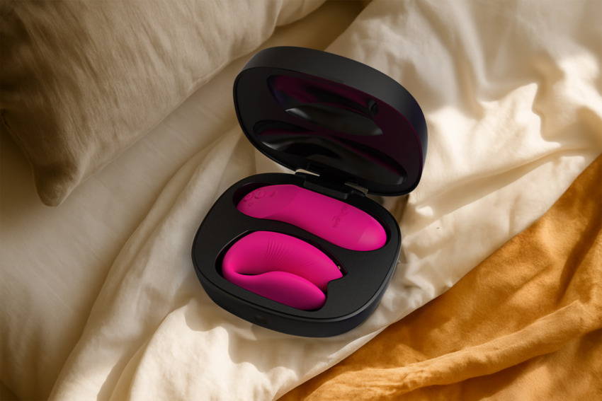 We-Vibe Chorus Pro Pink in Case