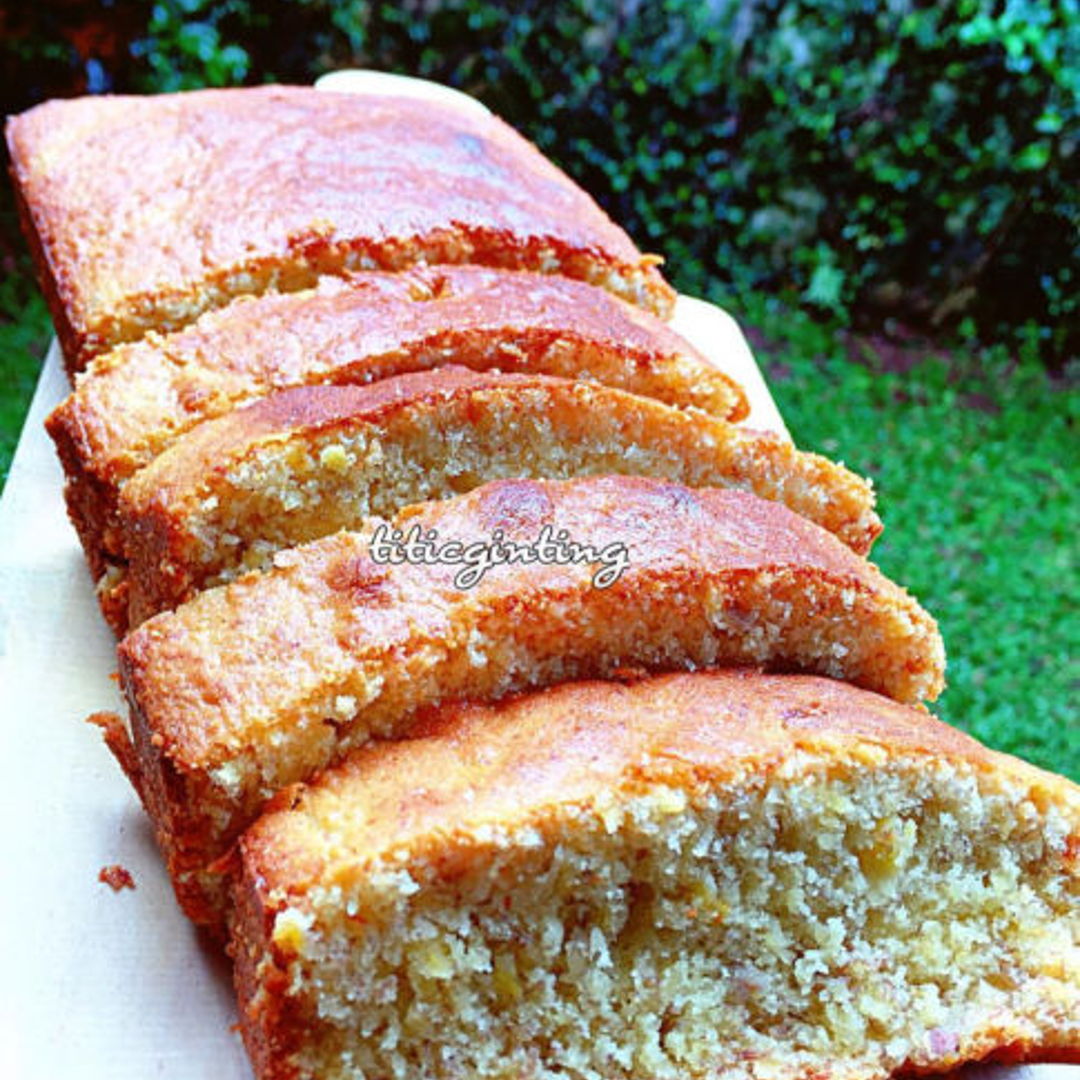 Such a great yet simple recipe. The cake is so fluffy and not to buttery