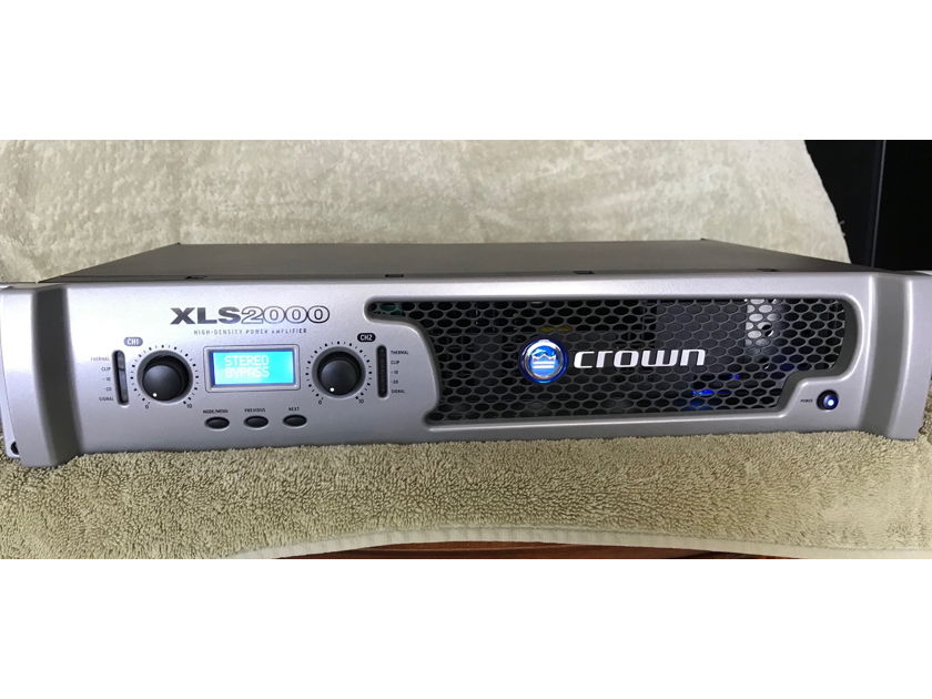 Home & Pro Audio Crown XLS 2000 - Powerful, 2 Ohm Stable, Musical
