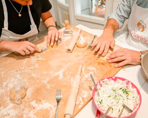 Corsi di cucina La Spezia: Lasciati ispirare dalla tradizione, metti le mani in pasta!