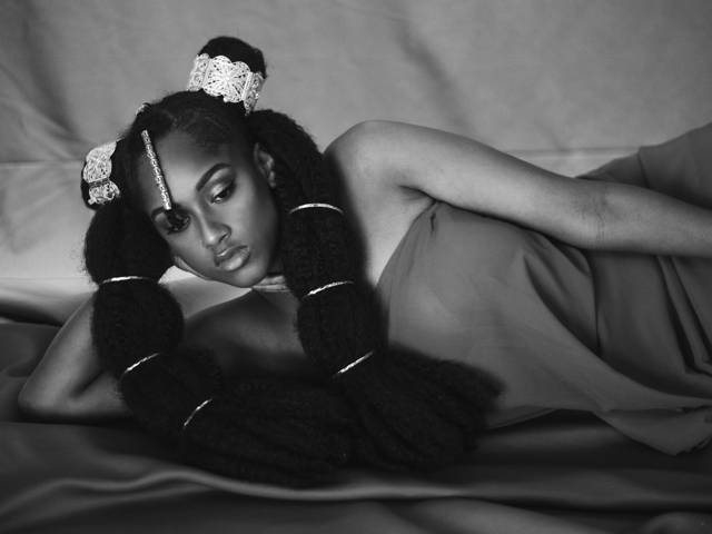 Yelenah Saro