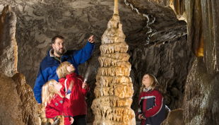 dechehöhle stalagnit