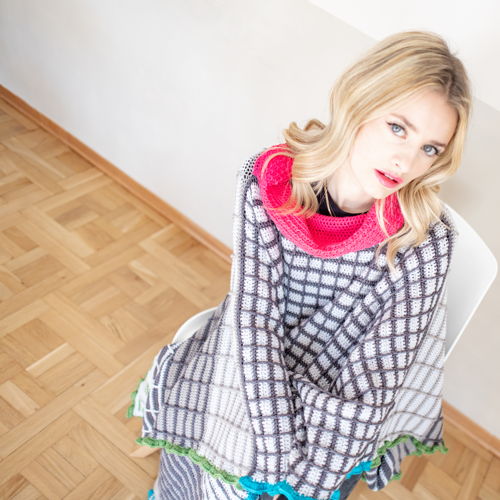 NOORSE ZEN PONCHO