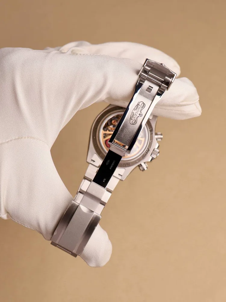 Ventura by Artisans de Genève 2025 Box+Papers