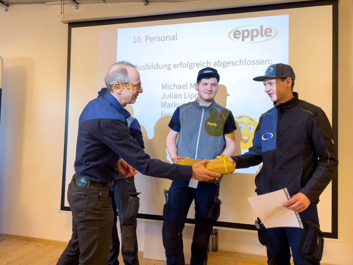 Gratulation zur bestandenen Gesellenprüfung bei Epple