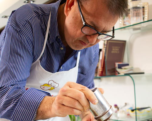 Corsi di cucina Roma: Mettiamo le mani in pasta e facciamo il Tiramisù