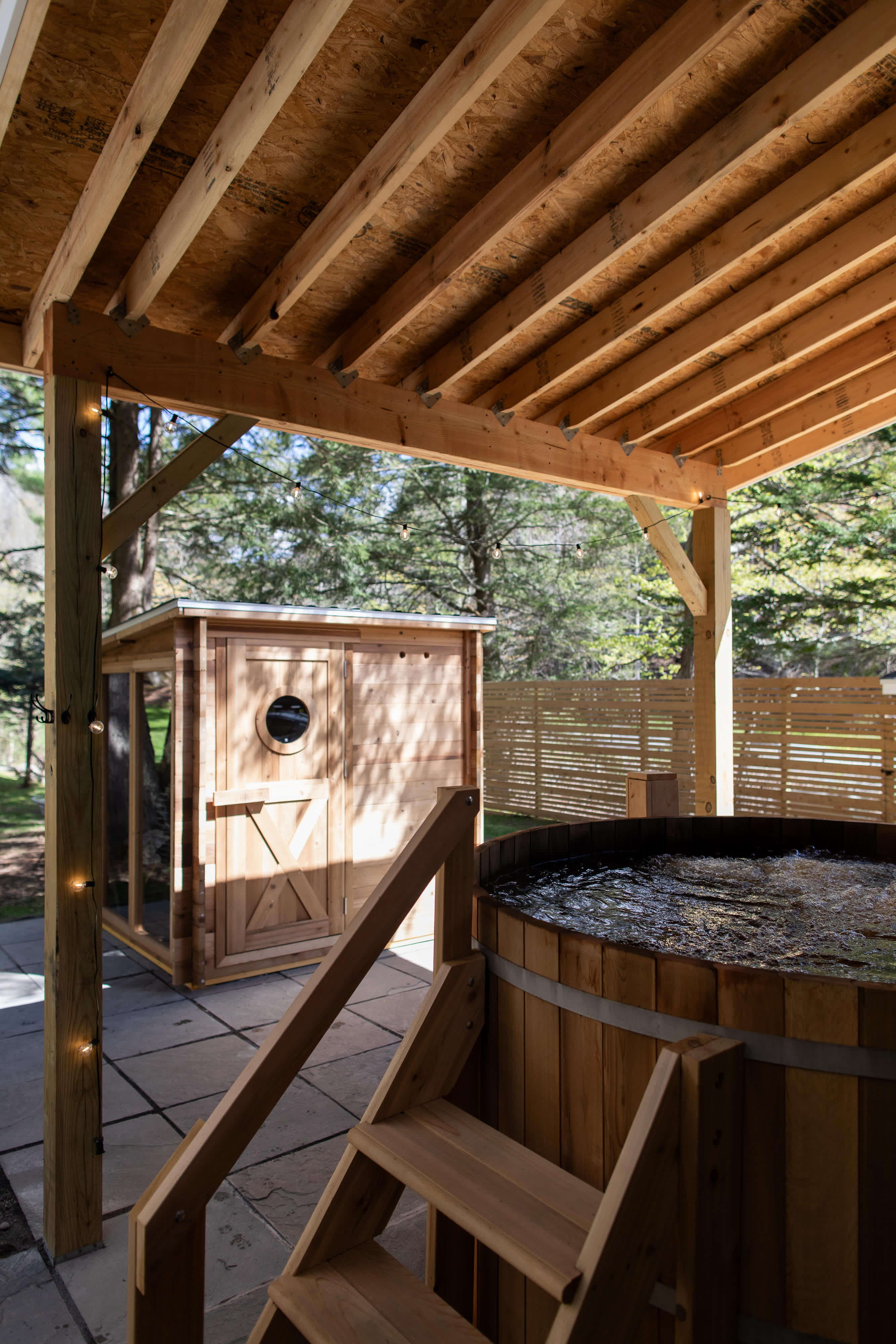 Hot Tub and Steam Shower, Unwind After the Mountain