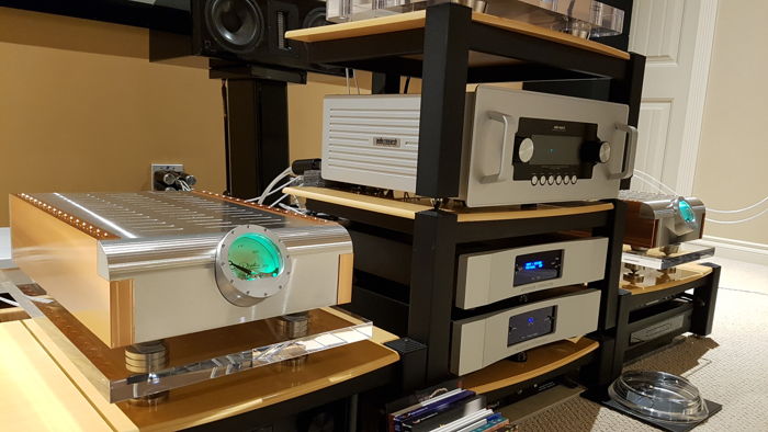 Audio Research  Reference 6 Preamplifier - Mint Conditi...