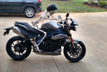 2013 TRIUMPH SPEED TRIPLE R ABS motorcycle for rent near Mooresville, NC