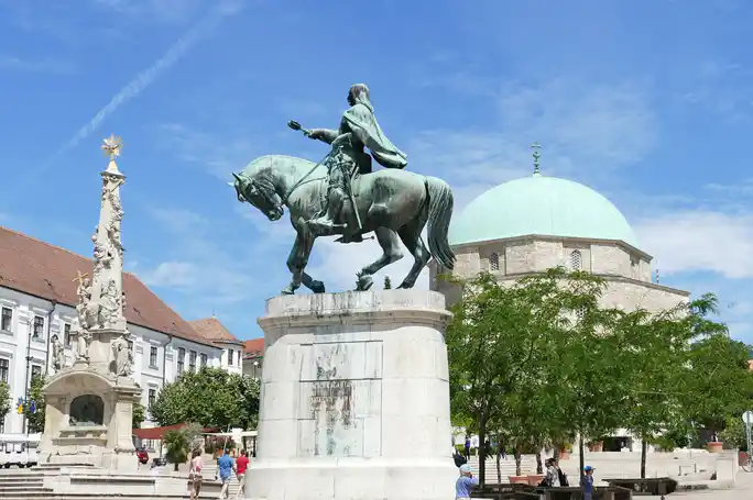 Transfer Budapest - Pecs & Airport Transfer