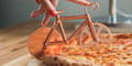 Découpe-pizza en forme de vélo
