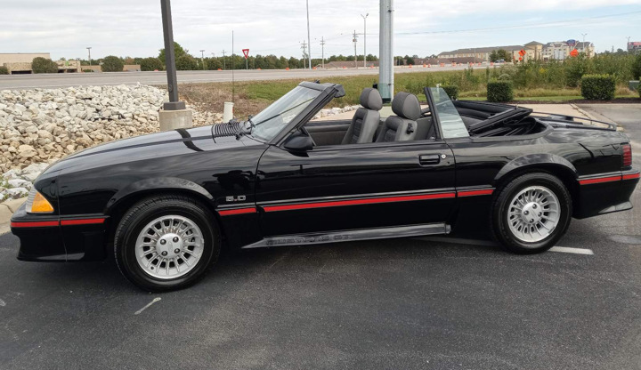 1988 ford mustang gt convertible primary photo