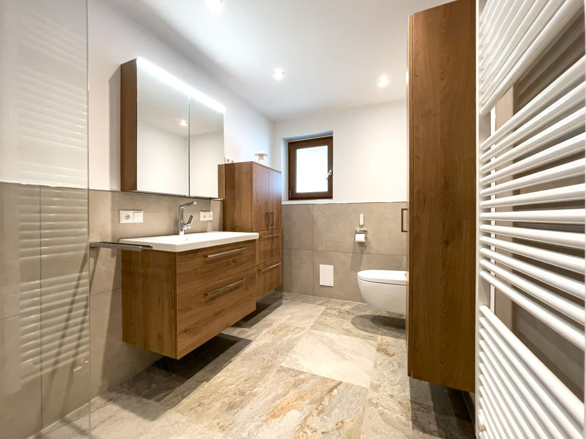 Foto Kundenreferenz Badsanierung Barrierefreiheit und Komfort