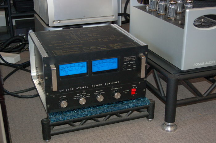 McIntosh MC-2500 Muscle AMP