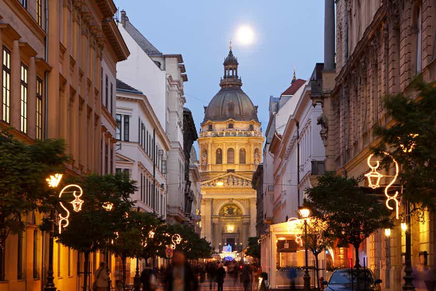 Christmas Market Guided Walking Tour with Tastings - photo 1