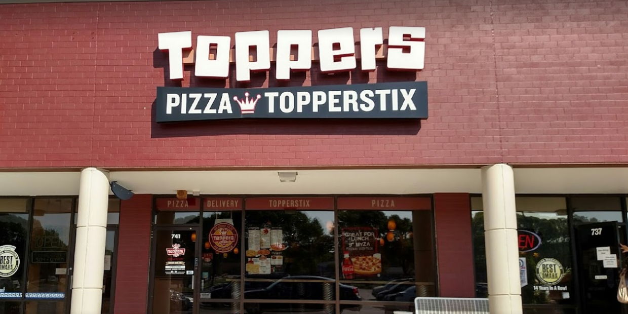 Topper’s Pizza Takeout promotional image
