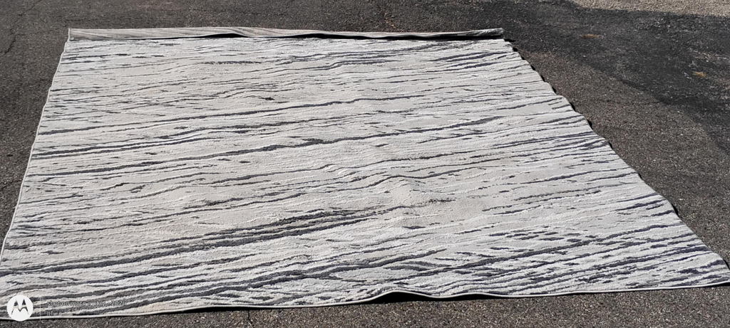 Gertmenian Brio Abstract Area Rug - Genoa Gray | www.M37Auction.com