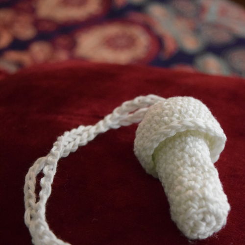 Im Dunkeln leuchtender Pilz - Morale Fiber