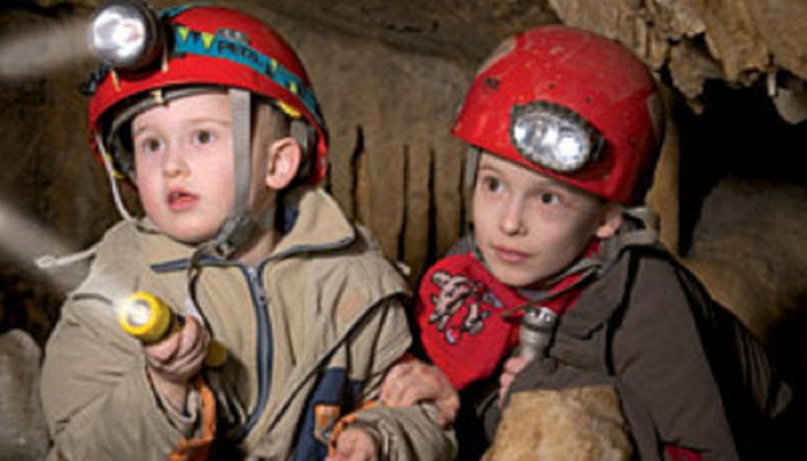 dechenhöhle entdecker