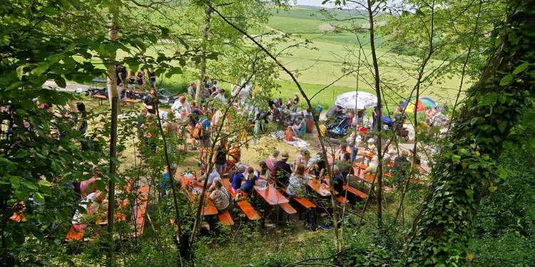 Eintracht-Hocketse am 1. Mai: Es darf gefeiert werden! 🎉