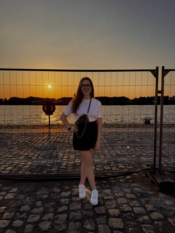 Charlotte Van Meensel