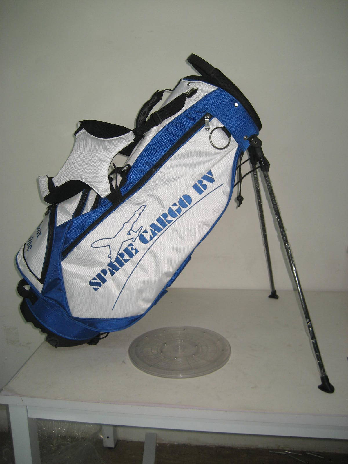 Customised football club golf bags by Golf Custom Bags 5