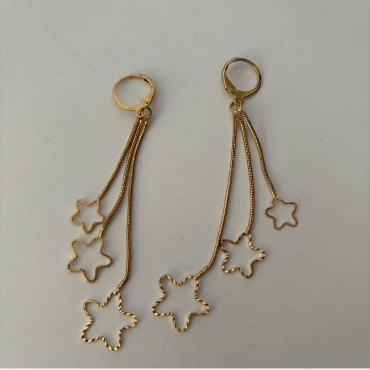 Cute star earrings