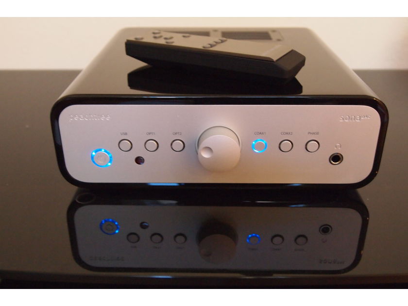 Peachtree Audio sonaDAC Balanced-Preamp/Headphone Amp/32bit /384kHz ESS 9018 DAC