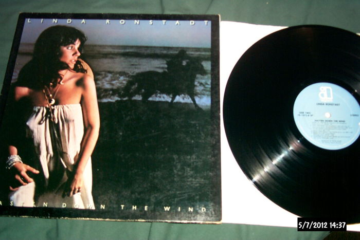 Linda Ronstadt - Hasten Down The Wind LP NM