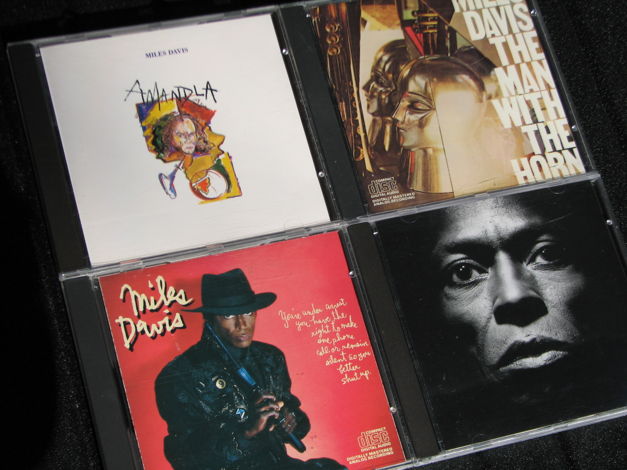 Miles Davis - 4 discs Columbia/Warner