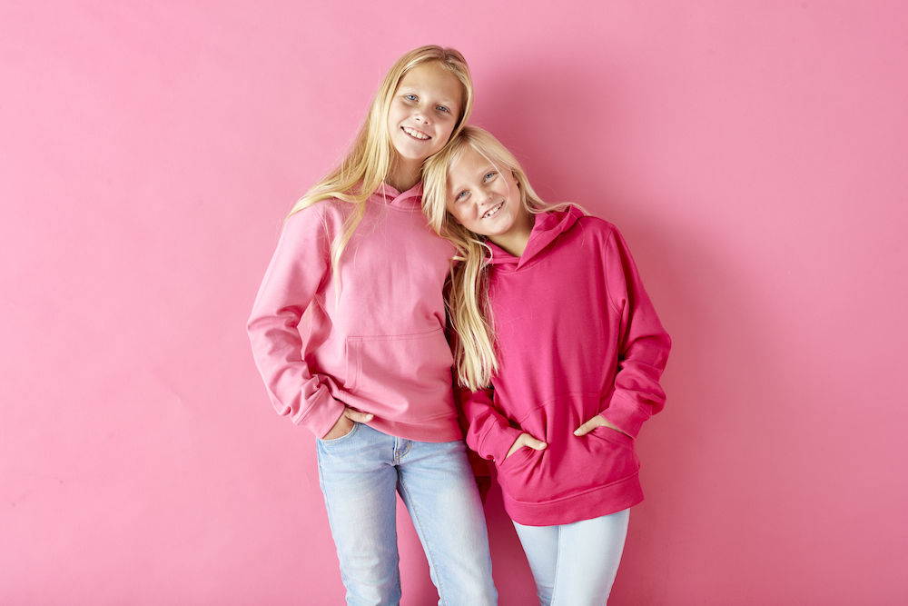 Hoodie nach Wunsch bedrucken lassen besticken Logo firmen Logo | wirbe-welt.shop
